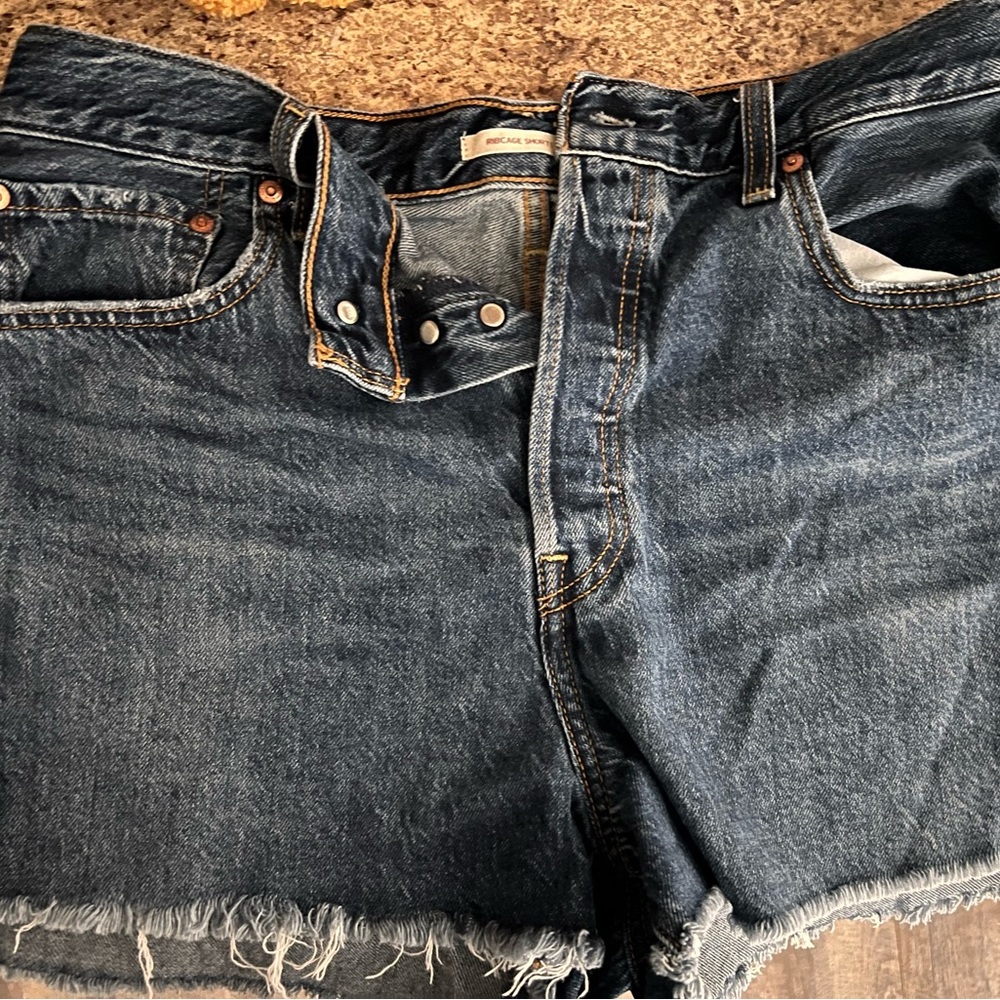Like new Levi shorts. High waist style.